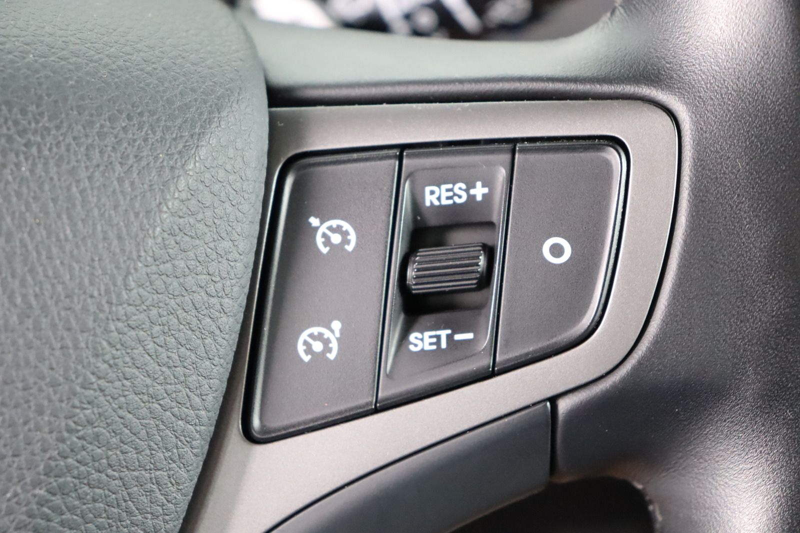 Fahrzeugabbildung Hyundai i40 CW 1.6 CRDi Space Plus * Sitzhzg./-lüftung