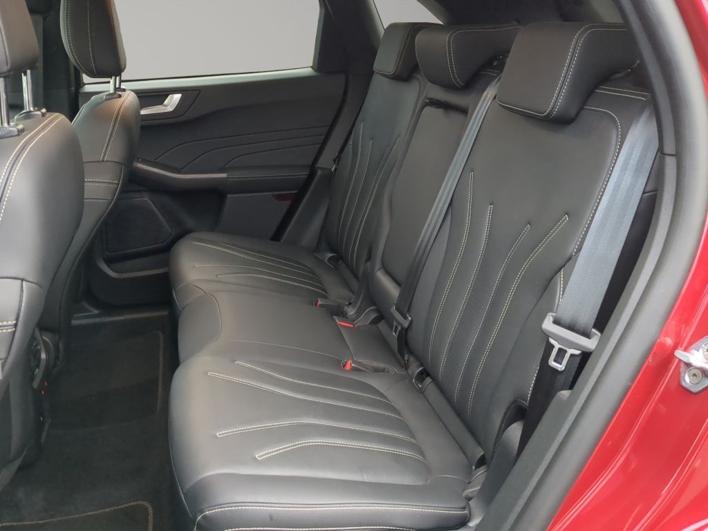 Fahrzeugabbildung Ford Kuga Vignale 2.5 PHEV Automatik -AHK schwenkbar-