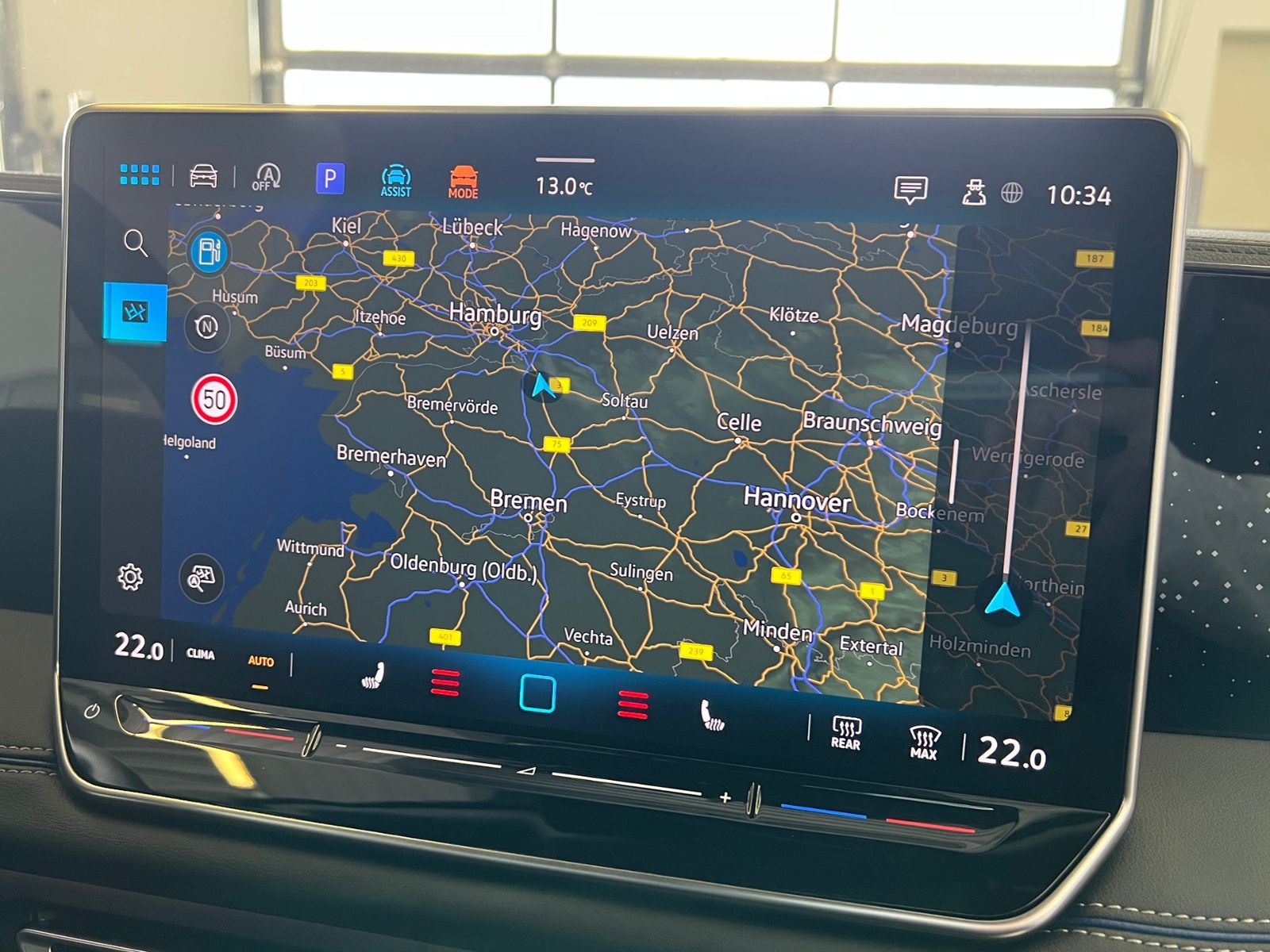 Fahrzeugabbildung Volkswagen Tiguan R-Line 2.0 TDI DSG 4MOTION *AHK, IQ.Light