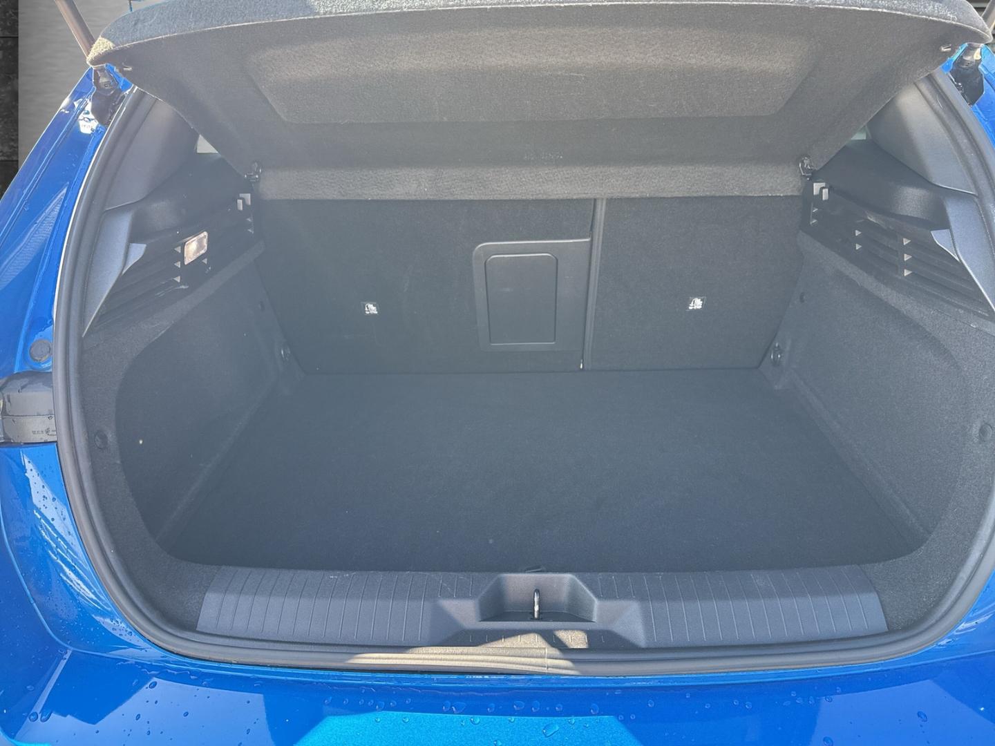 Opel Astra Electric GS El. Panodach Navi Digitales Co