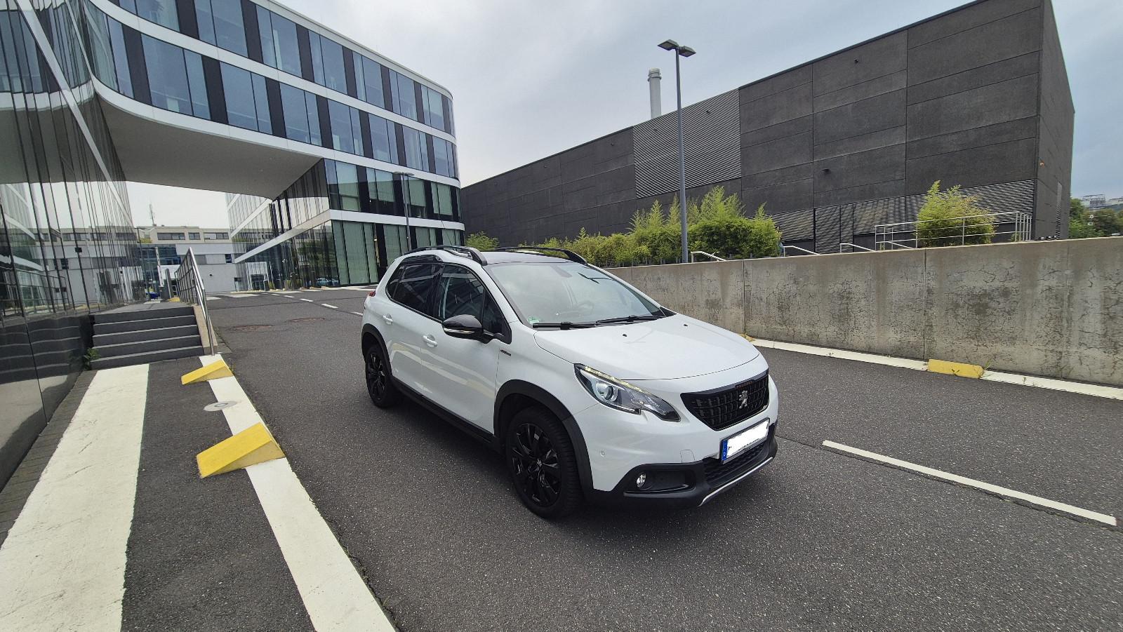 Peugeot 2008 GT-Line/1.Hand/Navi/Kamera/Scheckheft/Euro6