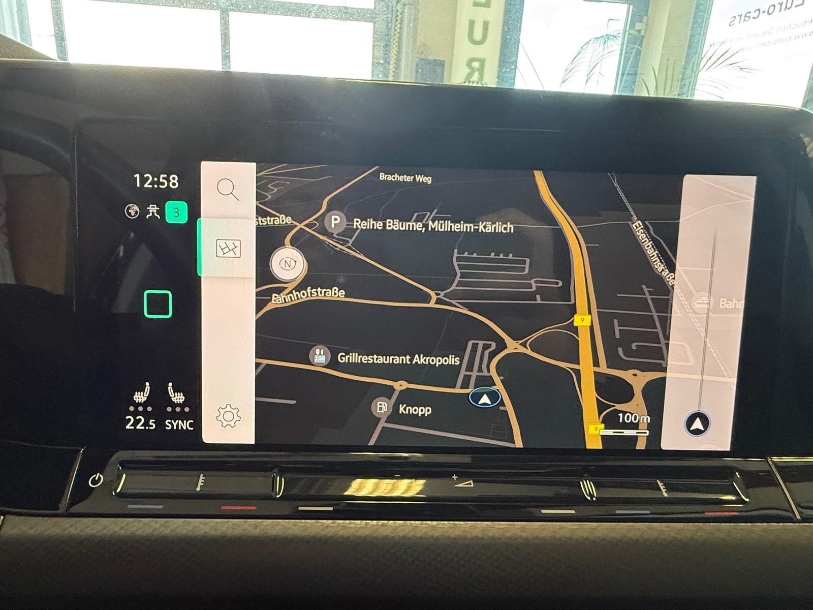 Fahrzeugabbildung Volkswagen Golf VIII Lim. Active/AHK/SCHECKHEFT/NAVI/KAMERA