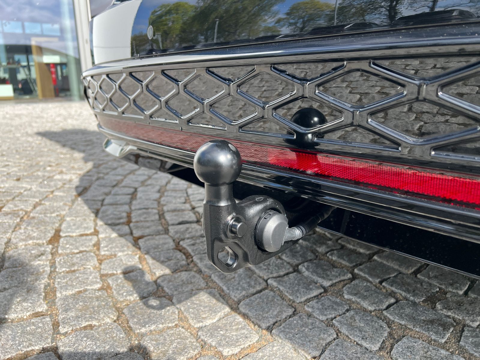 Fahrzeugabbildung Volkswagen ID.7 GTX Tourer 4MOTION 250 kW *AHK, Wärmepumpe,