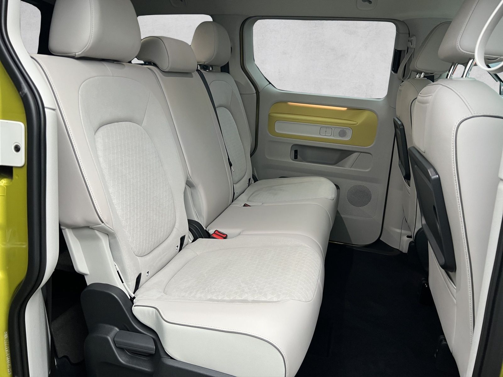 ID.Buzz Pro 150 kW (204 PS) Heckantrieb 1-Gang-A