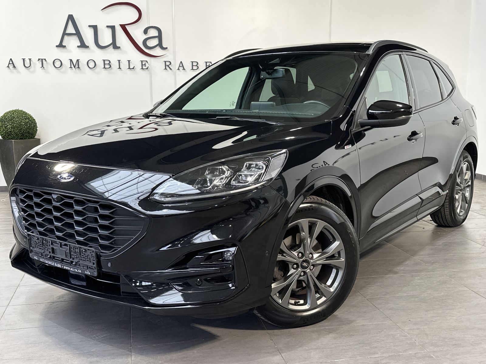 Fahrzeugabbildung Ford Kuga 2.0 EB ST-Line X NAV+LED+AHK+PANO+VCOCK+B&O