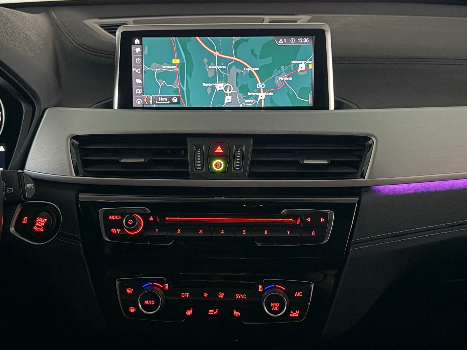 Fahrzeugabbildung BMW X1 sDrive 20 d M SPORT/KAM/LED/PANO/ACC