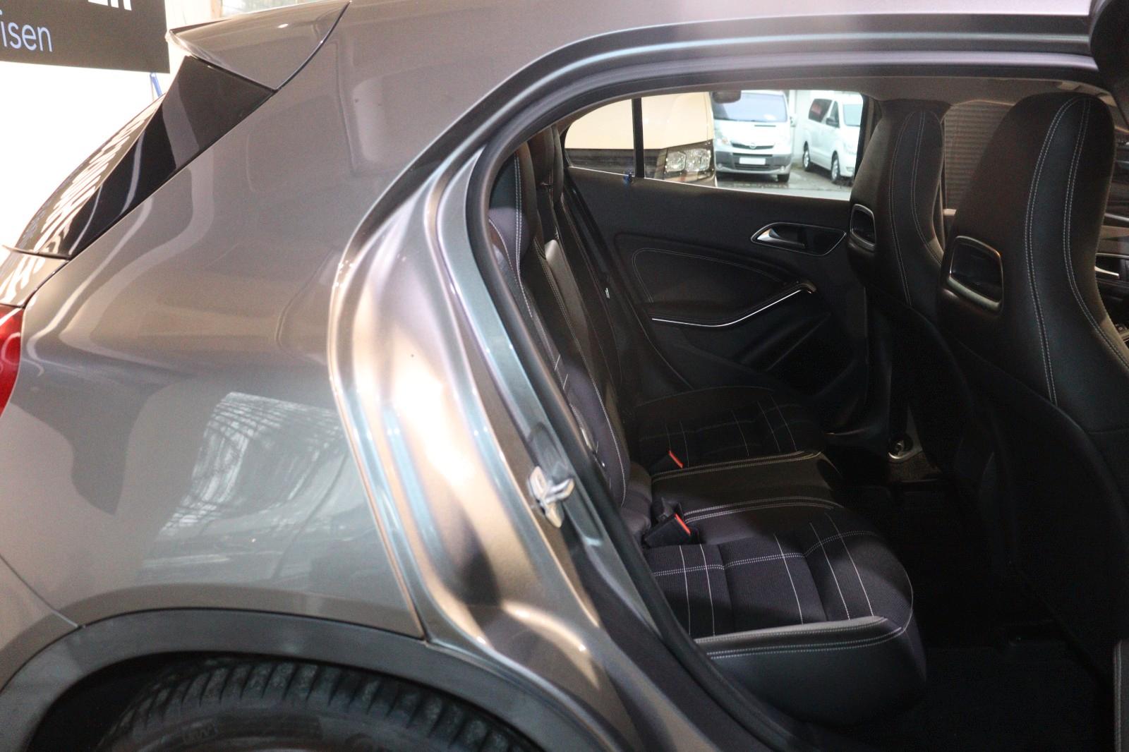 Mercedes-Benz GLA 200 *Erst 70tkm*Automatik*Navi*