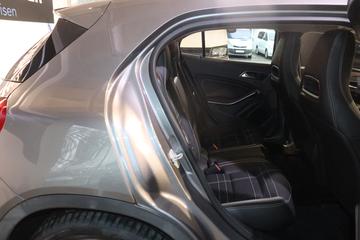 2014 Mercedes-BENZ GLA 缩略图 19
