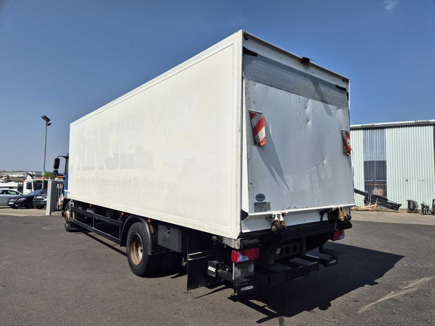 Fahrzeugabbildung MAN TGM 18.290 4x2 LL Carrier Supra 950Mt LBW