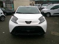 Toyota Aygo X Play Kamera Sp.Ass Androit 15J. Garantie