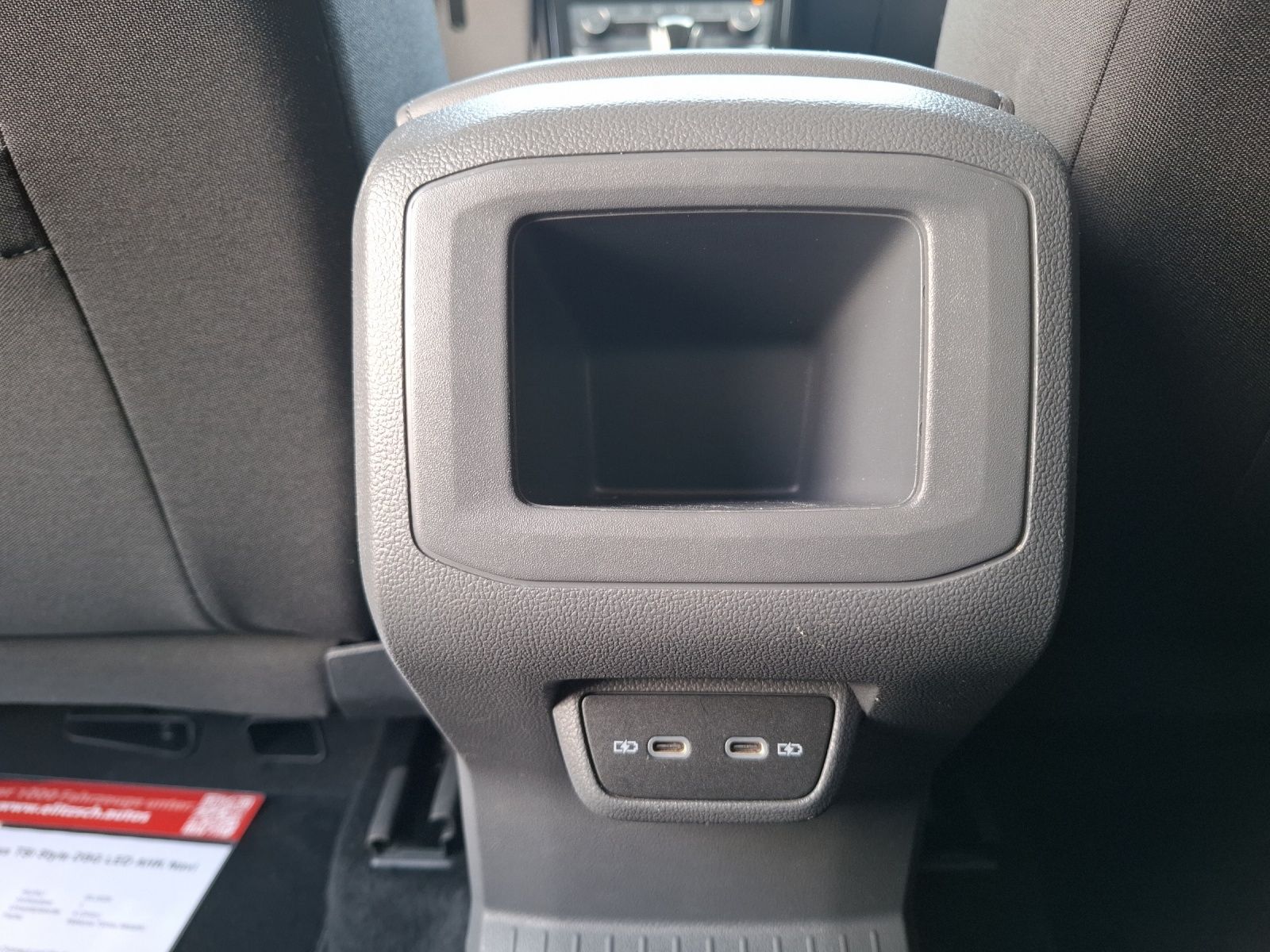Fahrzeugabbildung Volkswagen T-Cross TSI Style DSG LED AHK Navi AID RFK SH 18