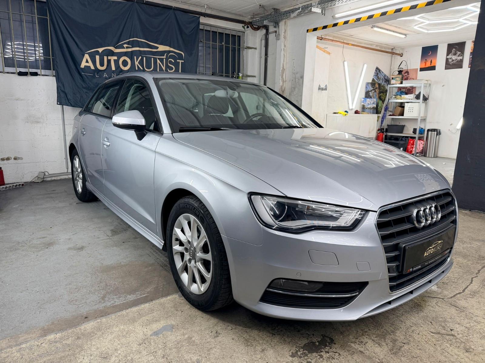 Audi A3 Sportback attraction ultra Bi-XENON Navi PDC