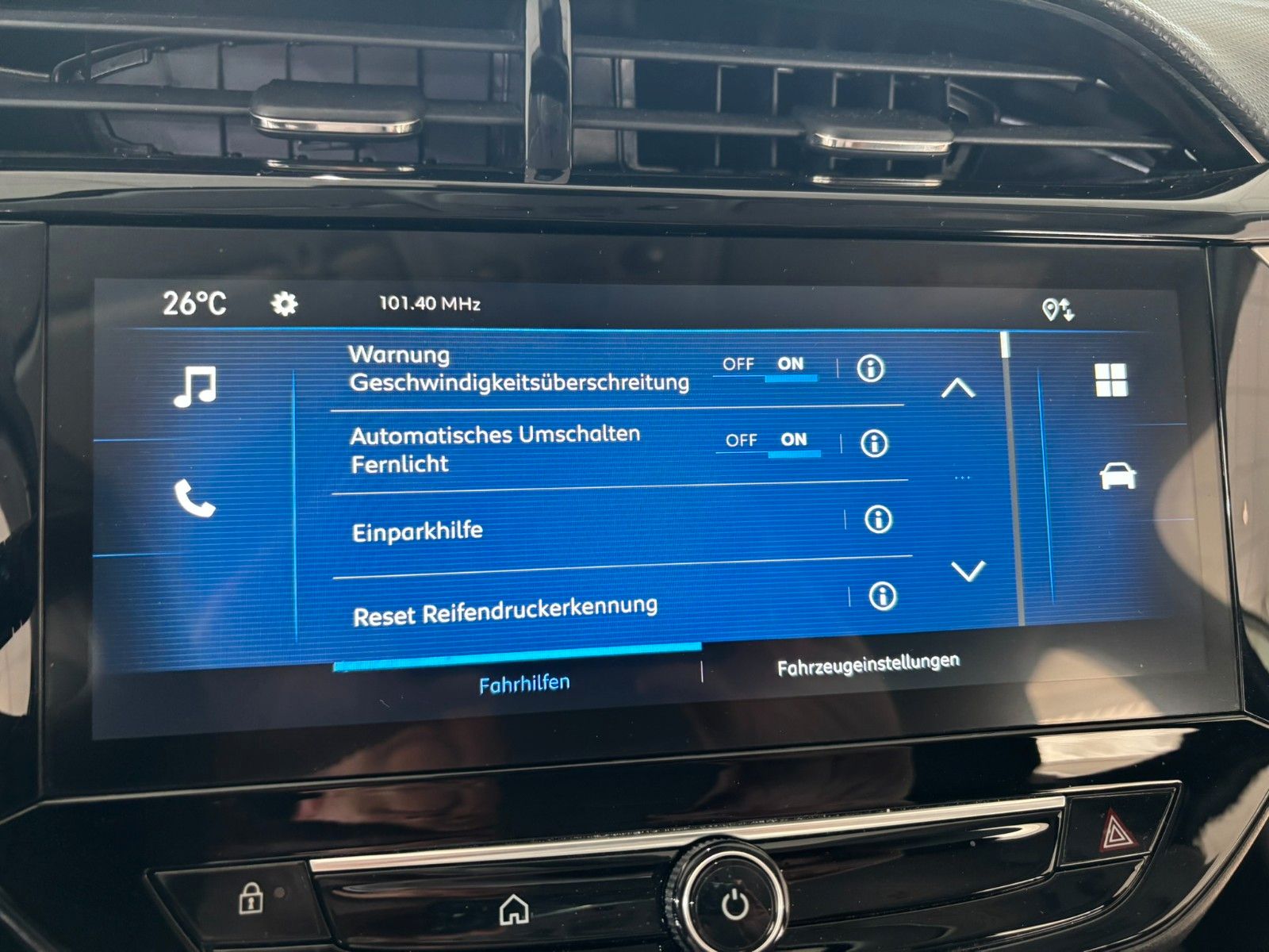 Fahrzeugabbildung Opel Corsa F 1.2 FACELIFT NAVI/LED/KAMERA/VIRTU./DAB+