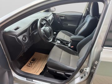 Toyota Auris - 8