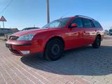 Ford Mondeo Kombi 1.8 - Ford Mondeo aus 2002: Kombi