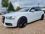 Audi A4 Lim. Attraction quattro/S-Line - Audi A4: Attraction