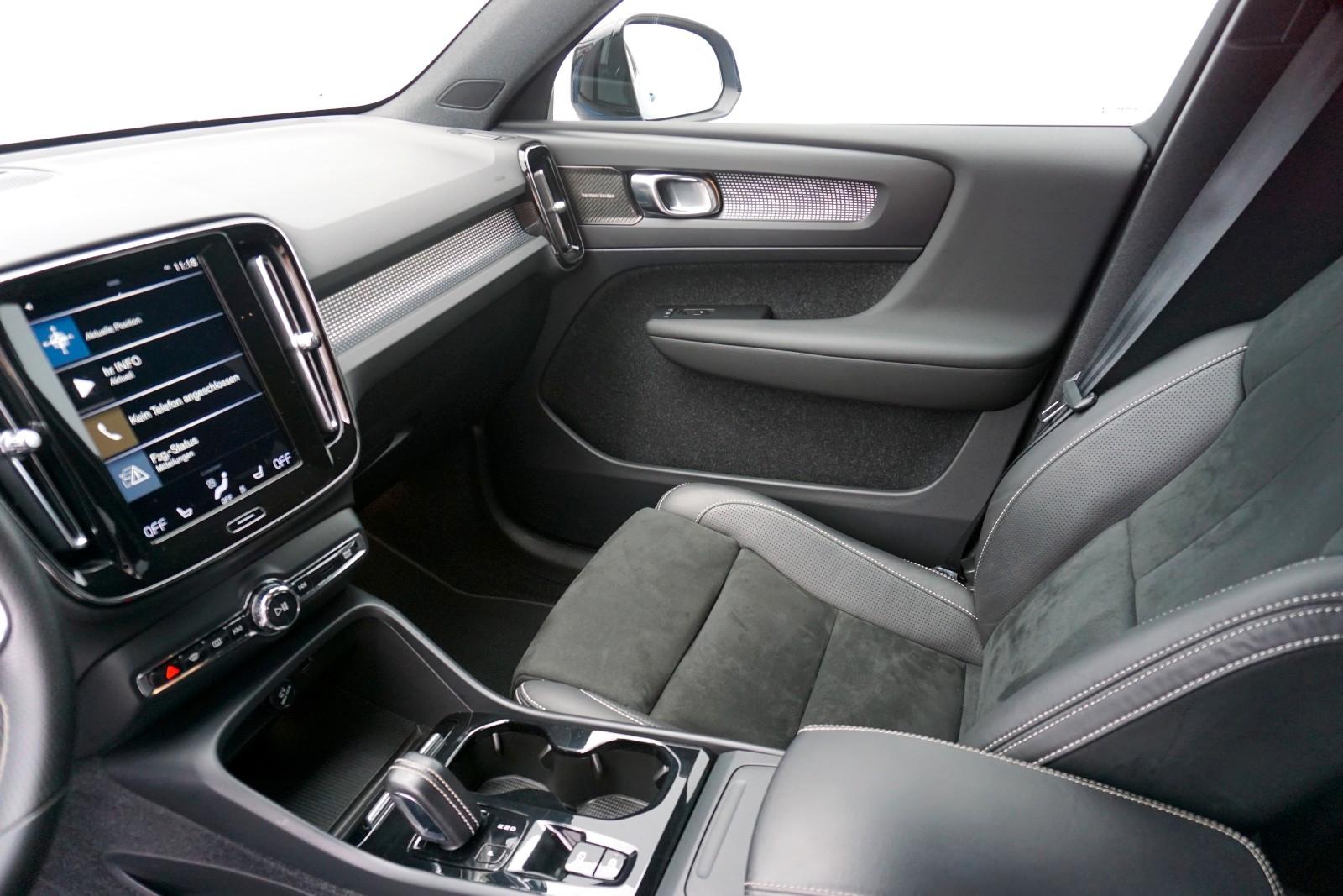 Volvo XC40 R Design 1Hd|HK|LED|KAM|BLIS|Keyless|MEMORY
