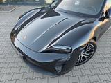 Porsche Taycan 4 S *HuD*Matrix*Pano*Massage*360°*1. Hand - Porsche Taycan in Kassel