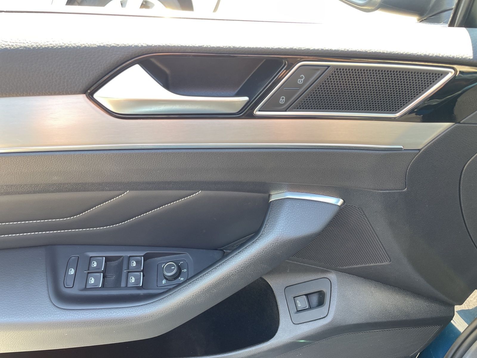 Volkswagen Passat Variant - Bild 9