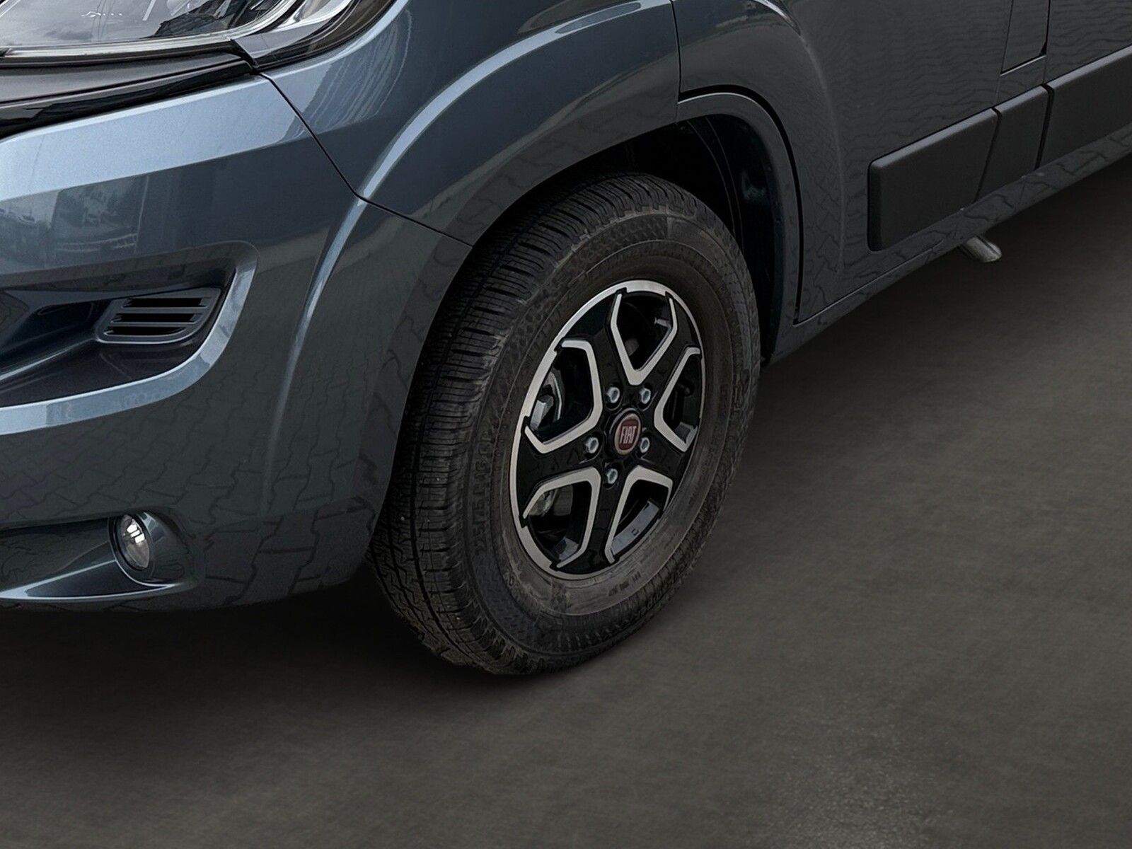 Fahrzeugabbildung Pössl Summit Shine 540 Fiat 140 PS 9754 EUR geschenkt