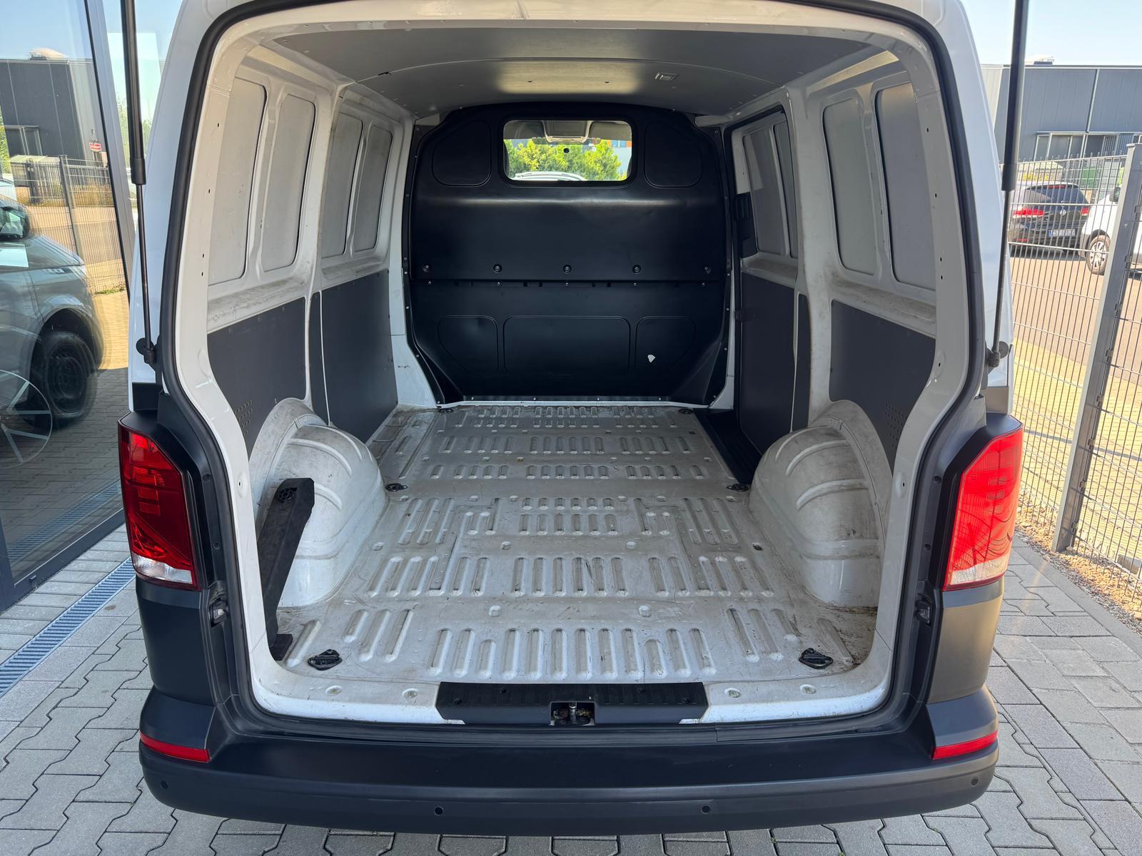Volkswagen T6.1 Transporter 2.0 TDI/APP/SITZHZG/KLIMAANLAGE