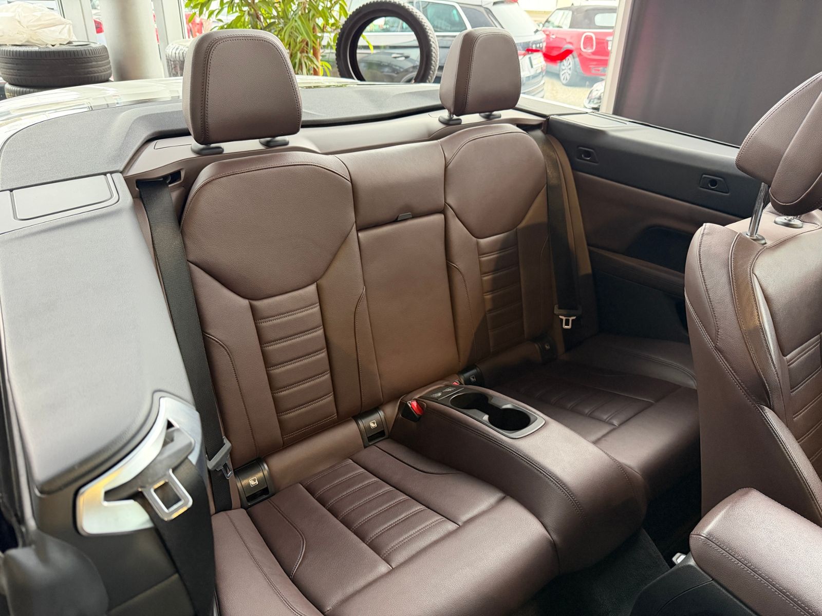 Fahrzeugabbildung BMW 420i Cabrio Shadow Line AHK LEDER LED NAV 18"