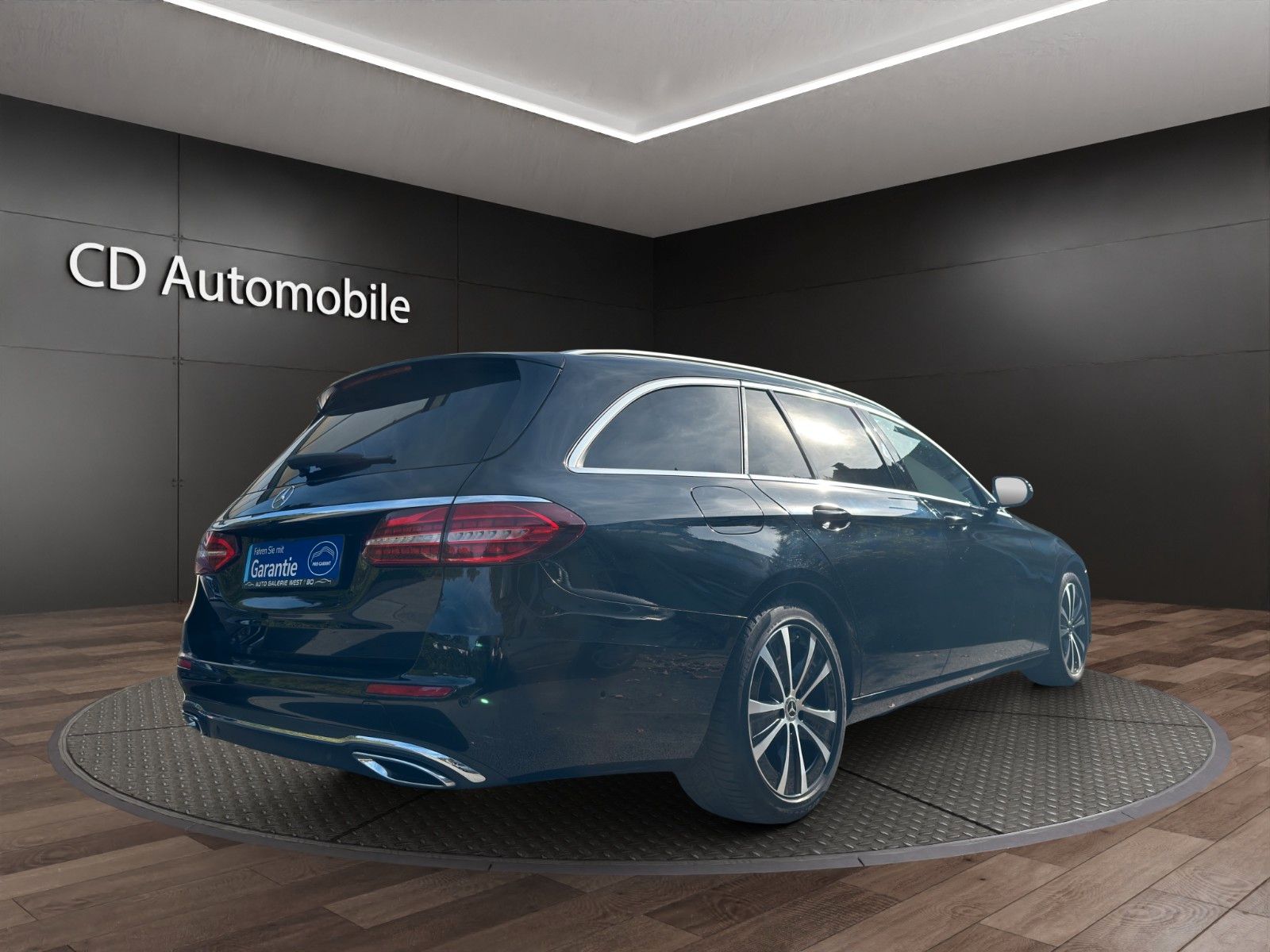 Fahrzeugabbildung Mercedes-Benz E 200 E T-Modell E 200 d