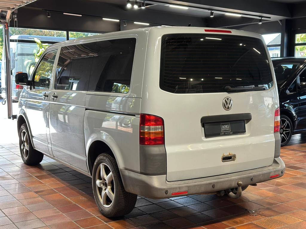 Volkswagen T5 Caravelle