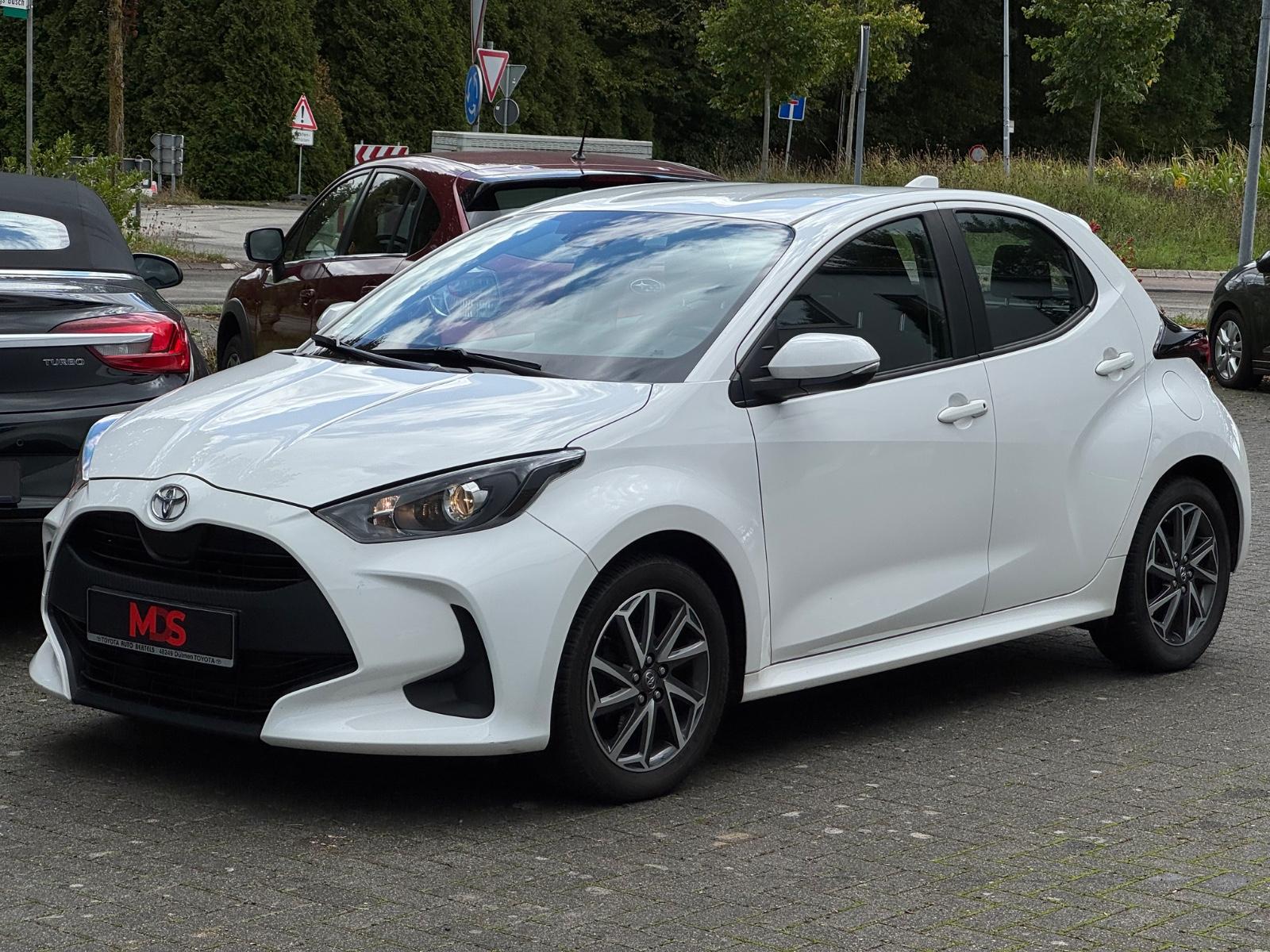 Toyota Yaris Comfort*CarPlay*Kamera*1.Hand*SH-Gepflegt*
