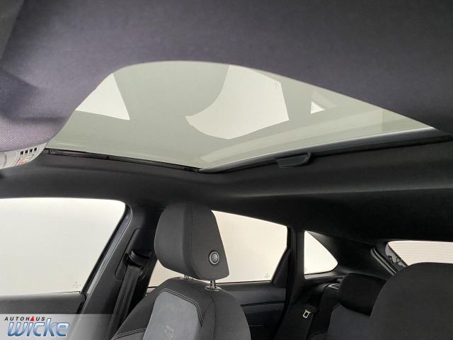 Taigo 1.0 TSI R-Line NAVI KLIMA AHK LANE ASSIST