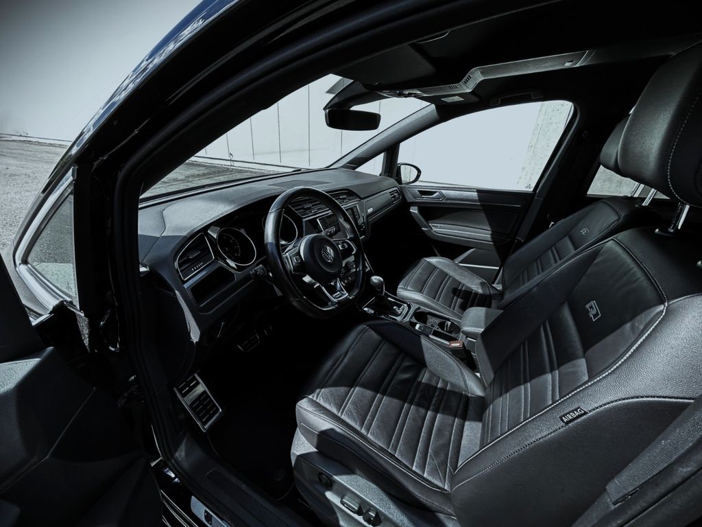 Image of Volkswagen Touran