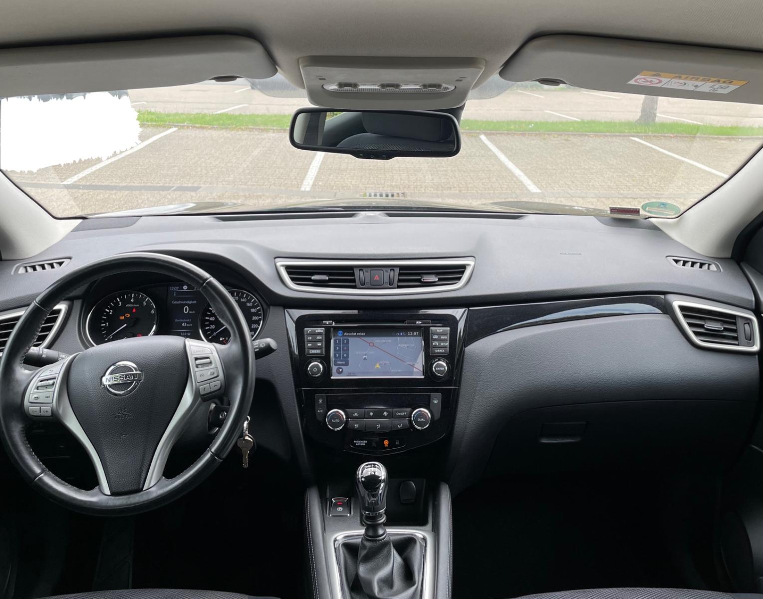 Nissan Qashqai 1.2 Acenta | TÜV 08/28, Navi