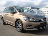 Volkswagen Golf Sportsvan VII Allstar Automatik,Navi,ACC - mit Benzin-Antrieb: Gold, Limousine