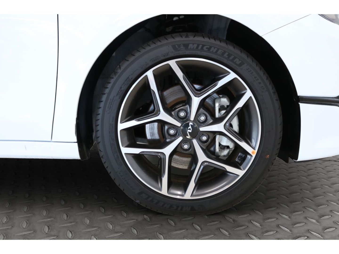 Fahrzeugabbildung Kia Ceed Ultimate Kamera Navi Style-Paket SHZ LED