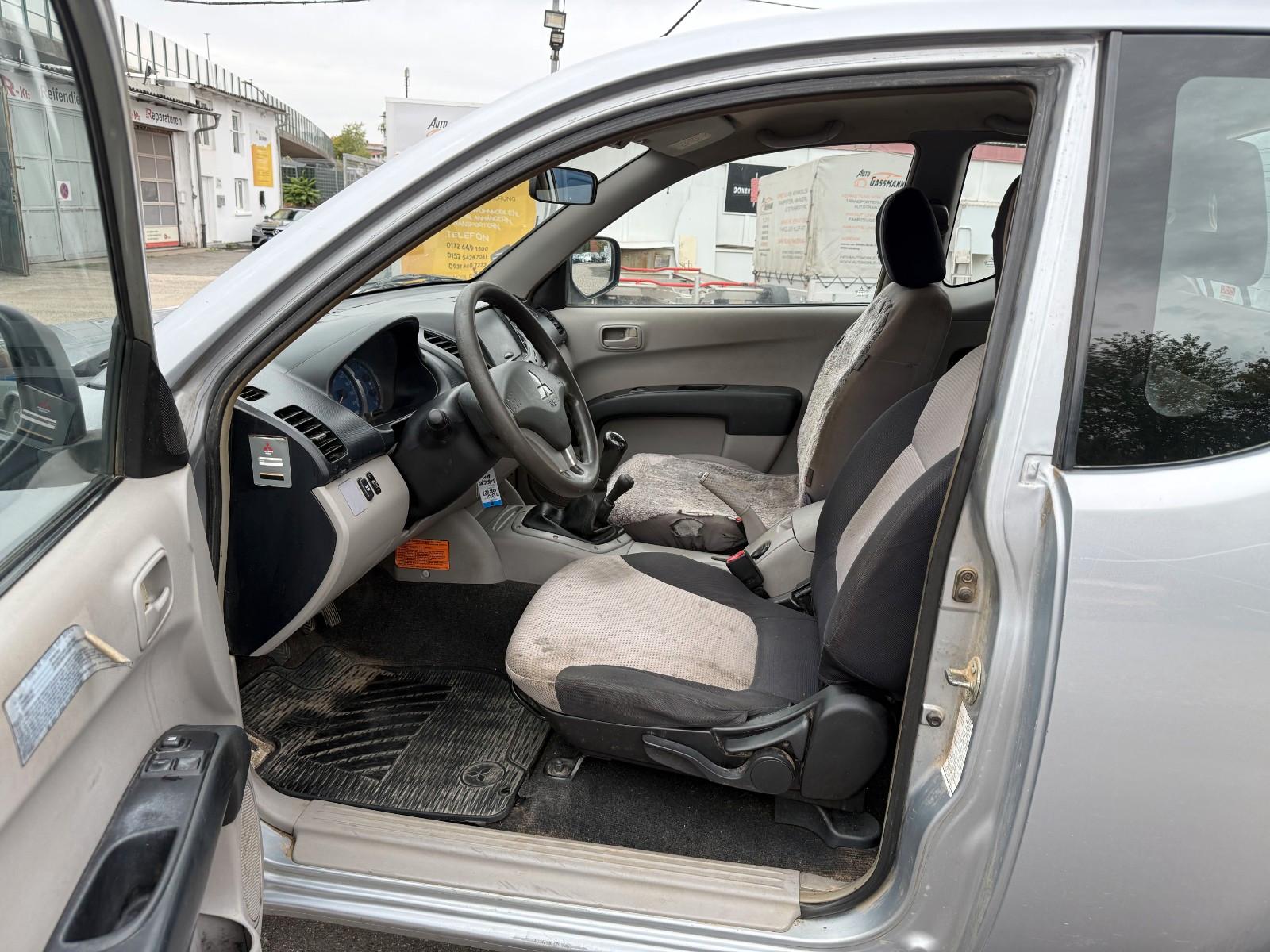 Mitsubishi L200 2.5D Invite ClubCab 4WD AHK Klima Tüv 08.27