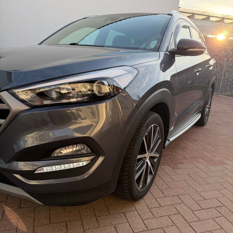 Image of Hyundai TUCSON