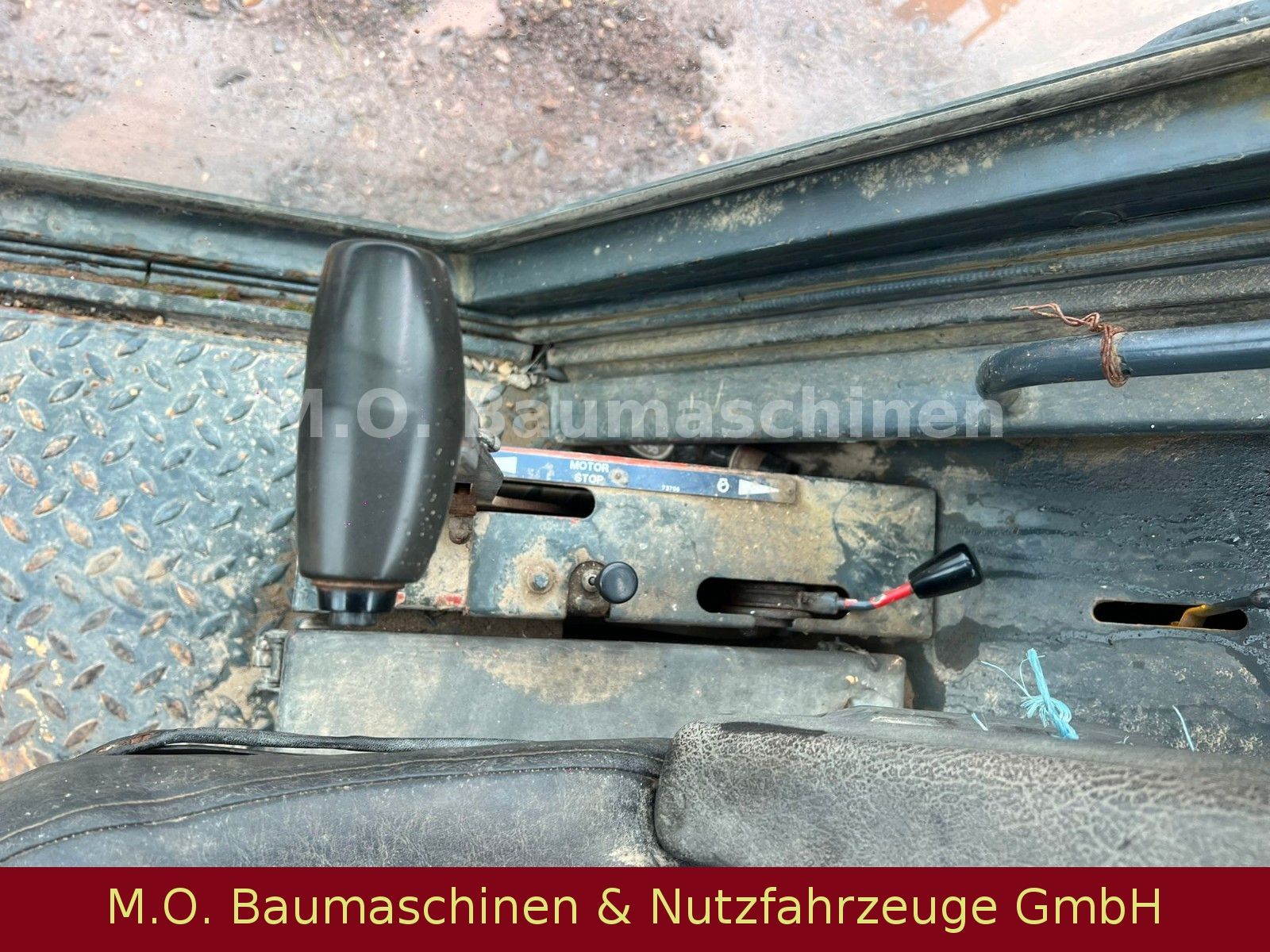 Fahrzeugabbildung ABG 160 V / 6,5 t / Walzenzug /