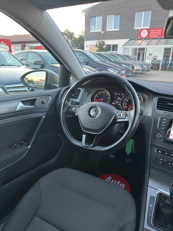 VW Golf - Bild 22