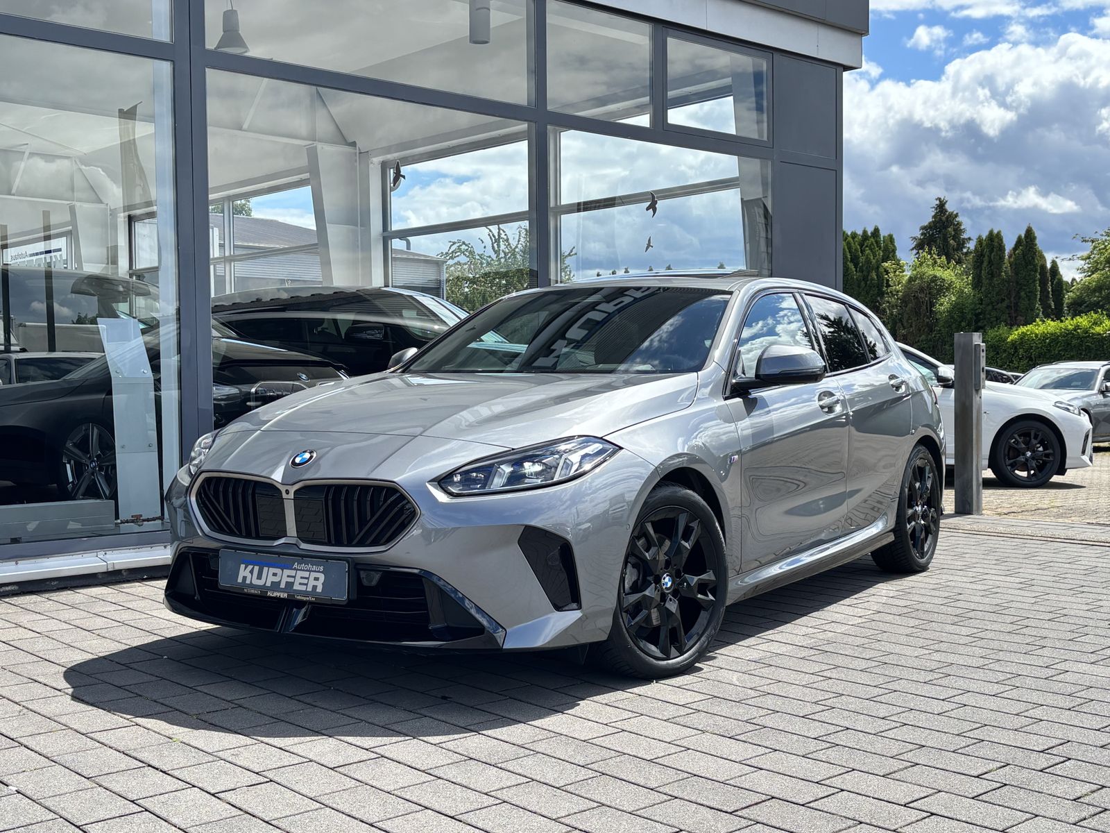 BMW 120 i M Sportpak. Headup+HIFI°el.Sitze°AHK°18Zol