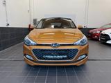 Hyundai i20 Style|KEYLESS|PANO|1.4 101PS|EU6|KAMERA|NAVI - Hyundai i20 Gebrauchtwagen in Mülheim (Ruhr)