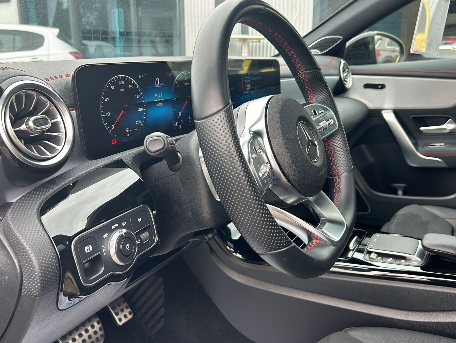 Fahrzeugabbildung Mercedes-Benz CLA 220 d Shooting Brake AMG Line