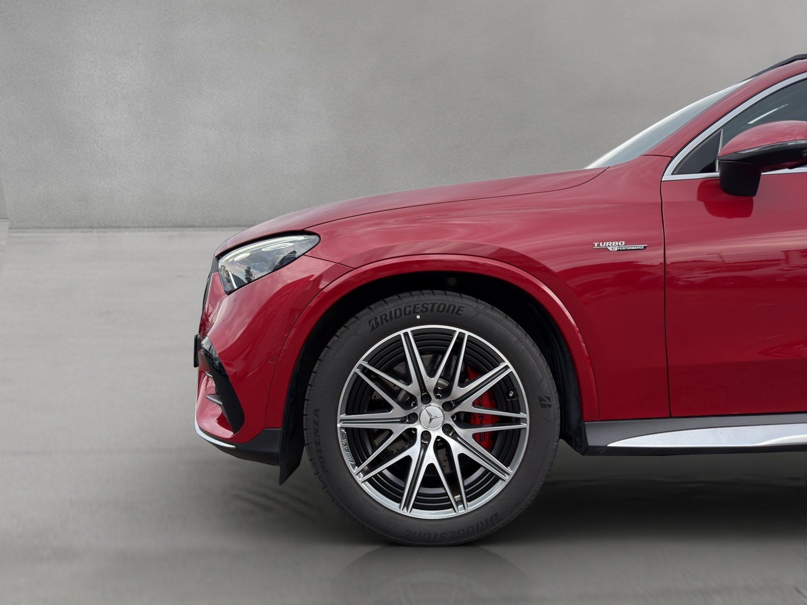 Fahrzeugabbildung Mercedes-Benz GLC 63 AMG SE Perf.Sitze DISTRO Premi+ Sitzklima