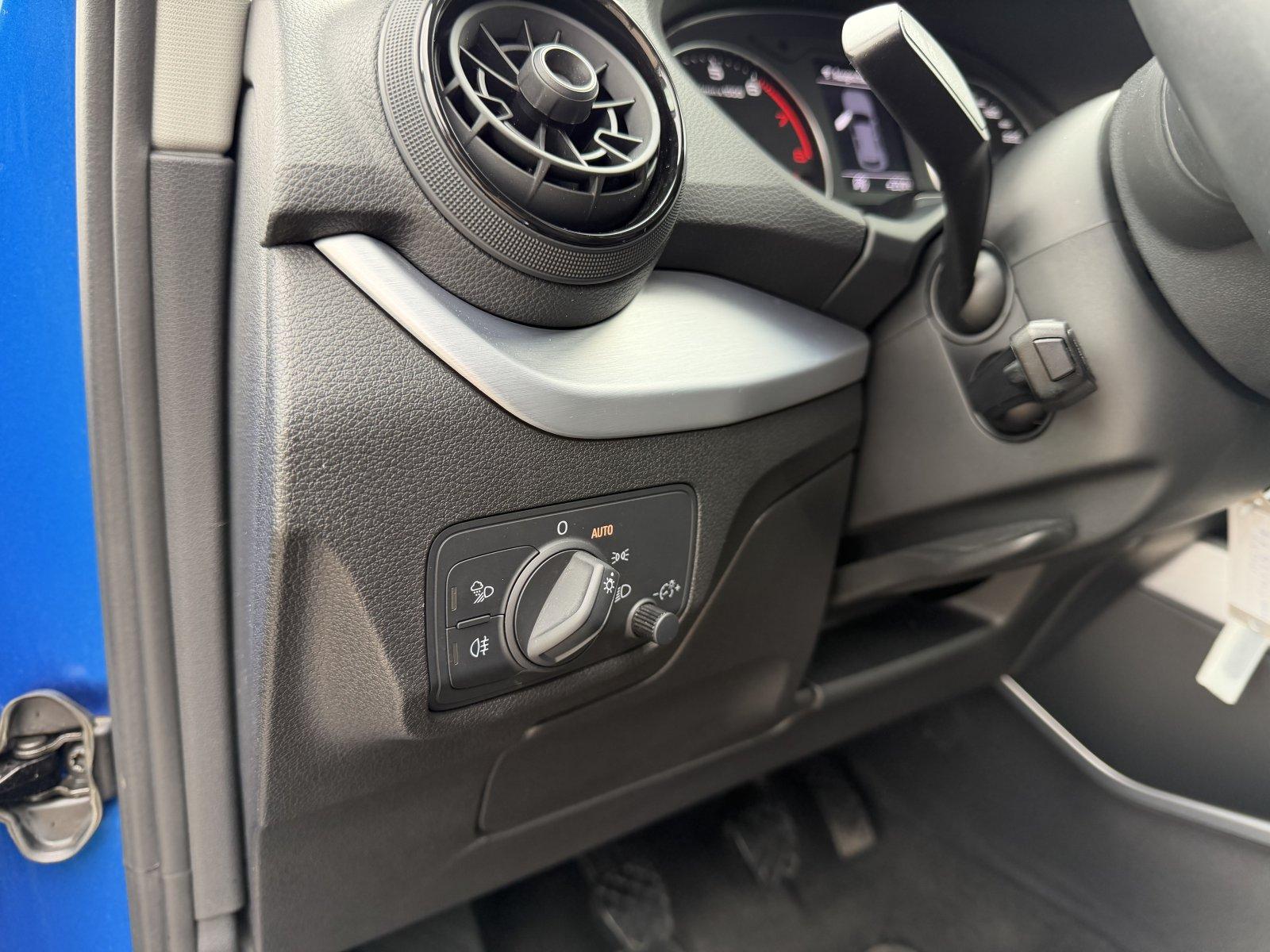 Audi Q2 SPORT 6 GANG/LED/DAB/AHK/DAB