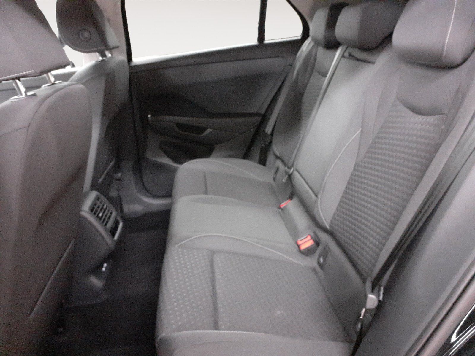 Volkswagen T-Roc - Bild 8