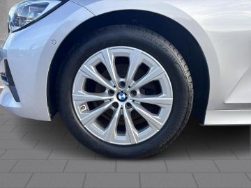 BMW 320 - 6
