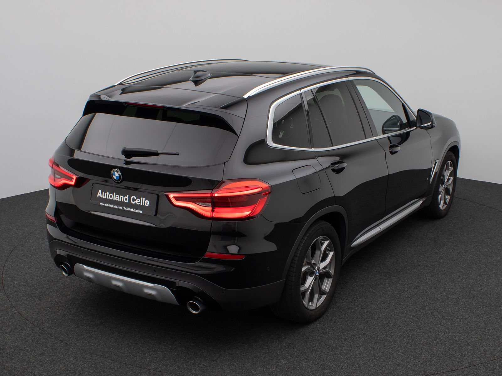 Fahrzeugabbildung BMW X3 xD20d xLine Panorama 360°DAB HiFi AHK Komfort