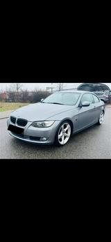 BMW 320d e92 M-Paket Keyless Xenon Navi Leder PDC - BMW 320 aus 2010: Coupe, 320d
