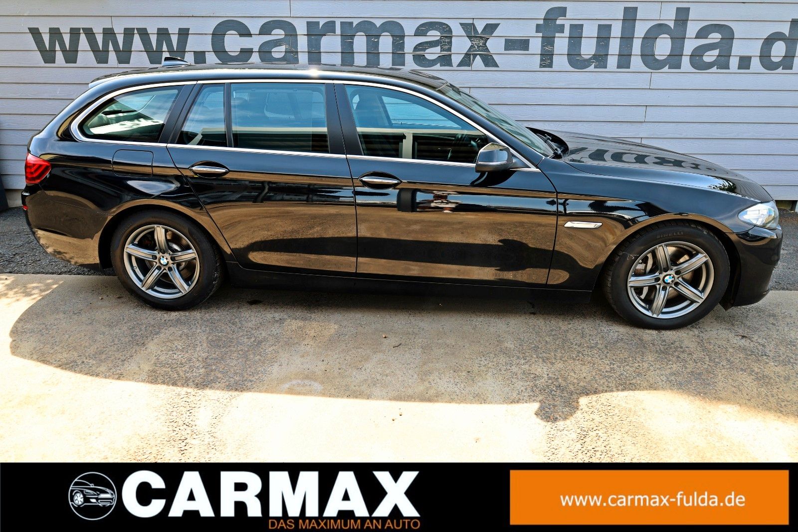 Fahrzeugabbildung BMW 525 d xDrive Touring,Navi,SH,Harman-Kardon,SR+WR