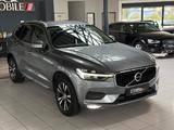Volvo XC60 B4 Momentum Pro 2WD - Volvo XC60: Momentum