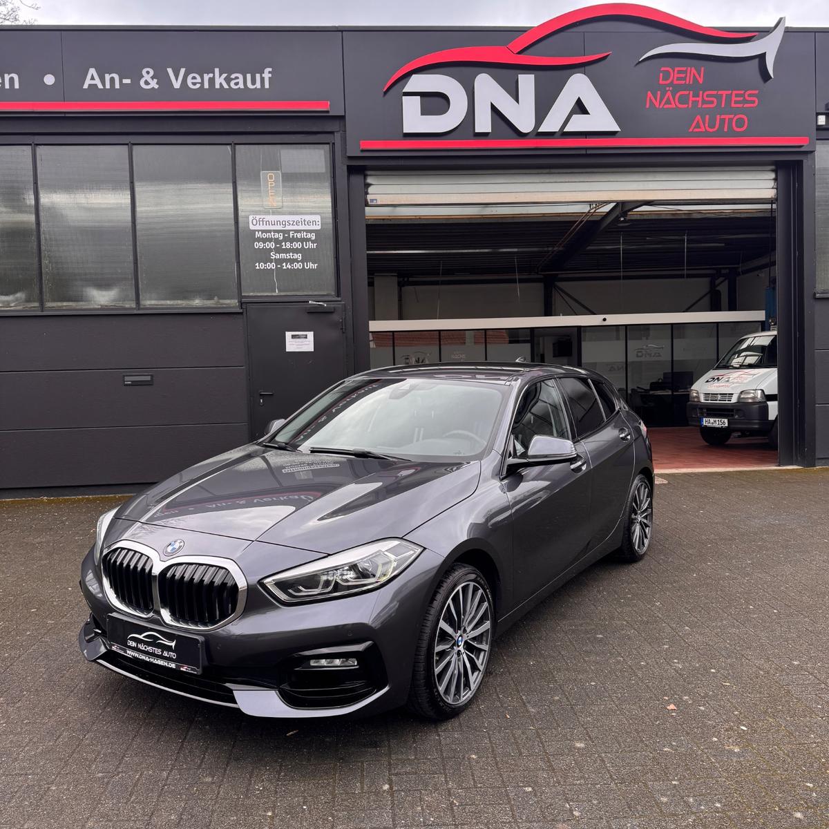 BMW 118i 1 Limousine*Sport*TopZustand*LHZ*SH*Navi*